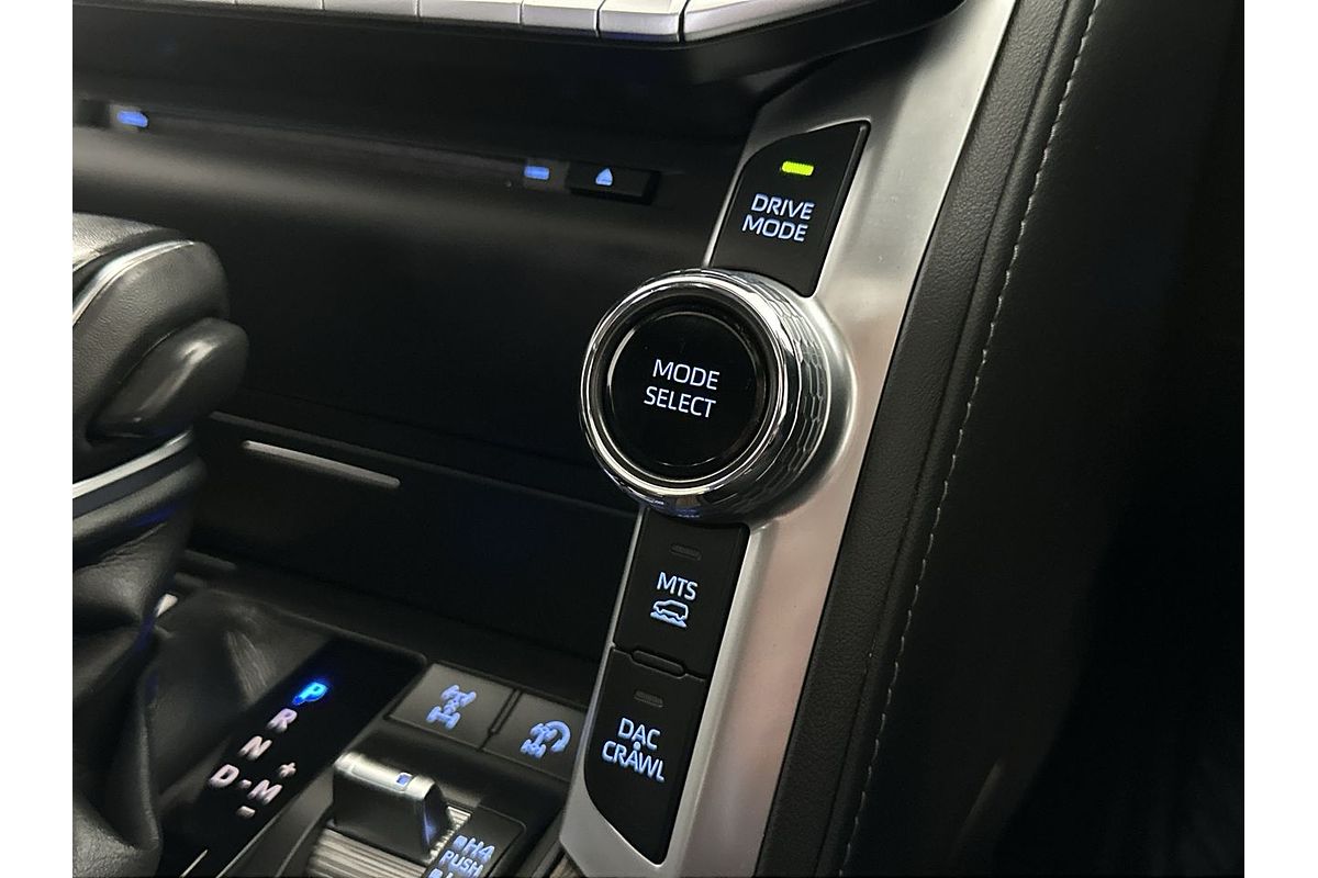 2022 Toyota Landcruiser Sahara FJA300R