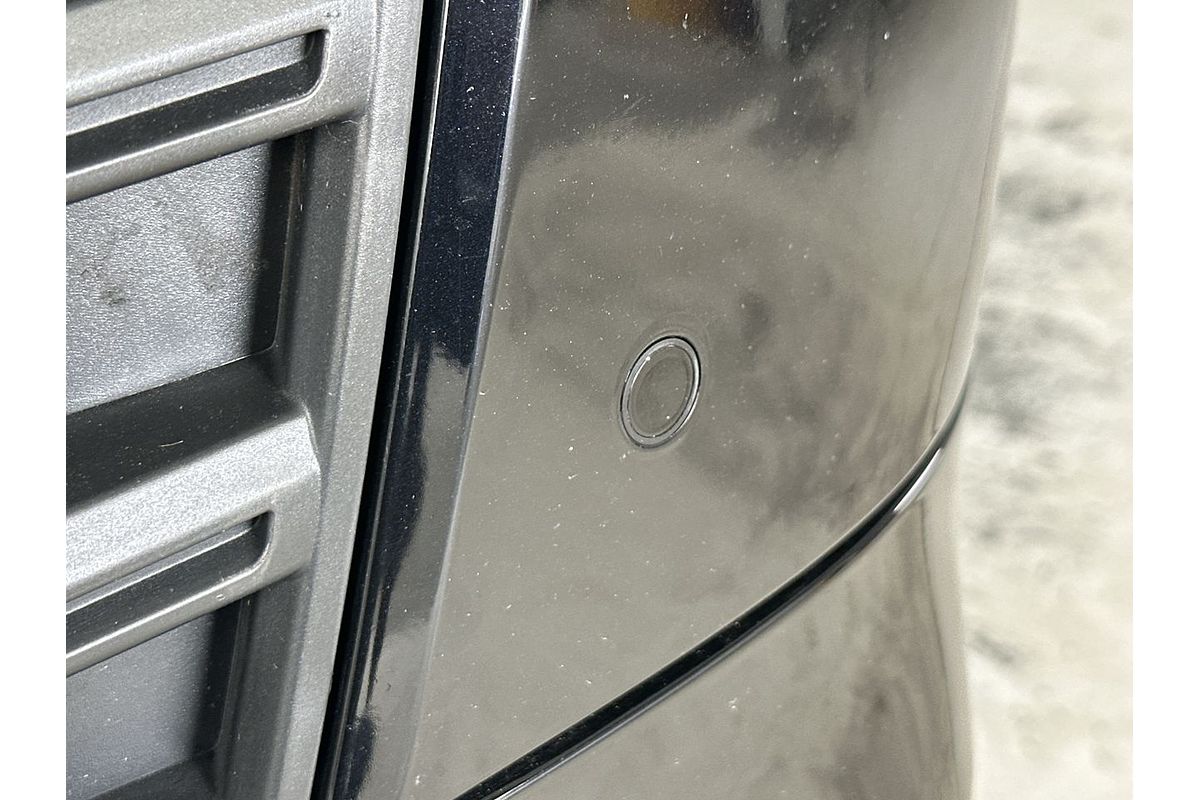 2022 Toyota Landcruiser Sahara FJA300R