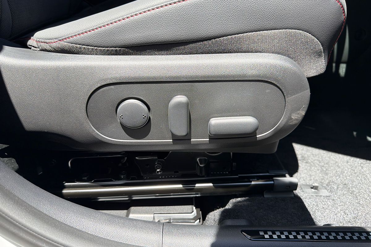 2025 Hyundai Kona Elite N Line SX2.V3