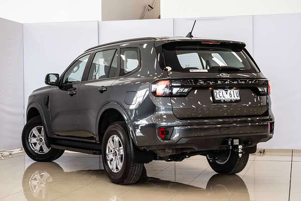 2025 Ford Everest Ambiente 2.0L