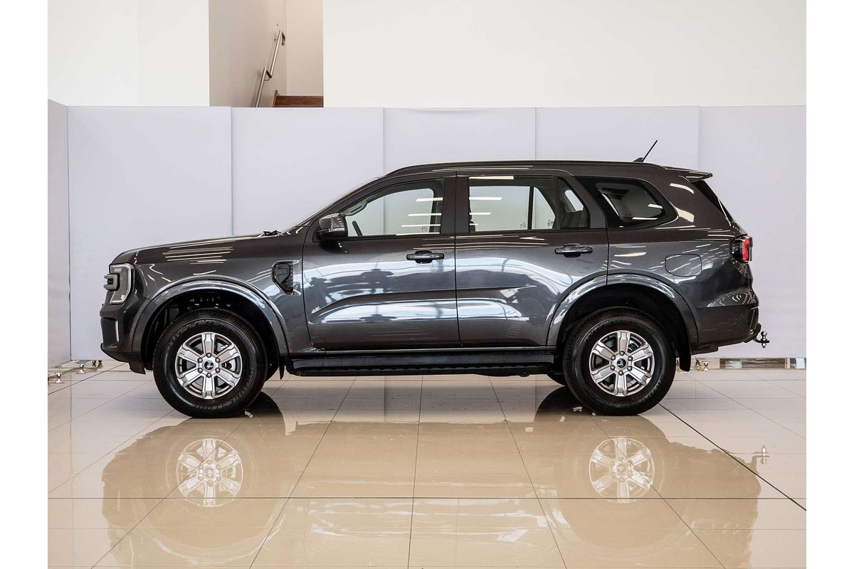 2025 Ford Everest Ambiente 2.0L