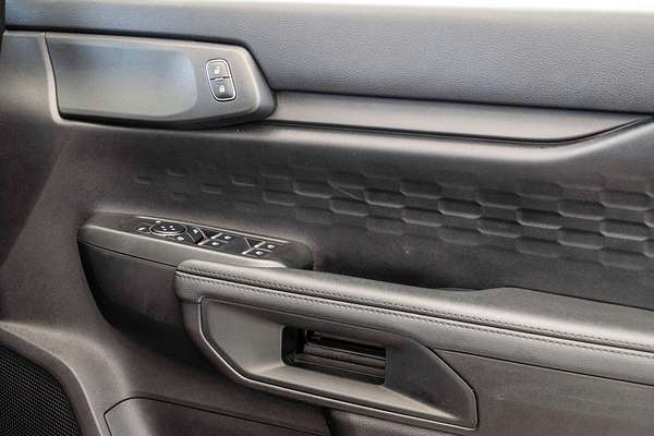 2025 Ford Everest Ambiente 2.0L