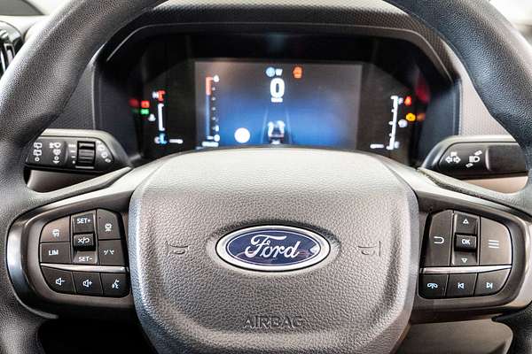 2025 Ford Everest Ambiente 2.0L