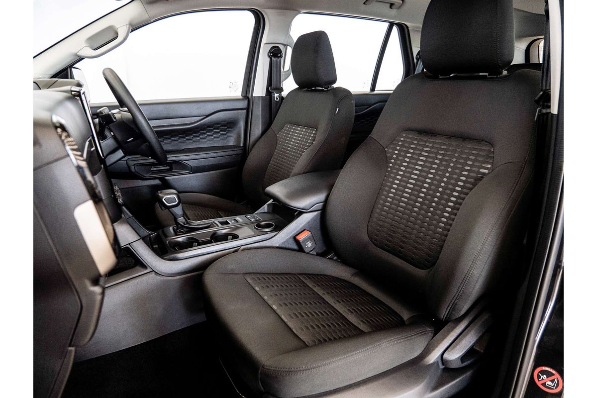 2025 Ford Everest Ambiente 2.0L