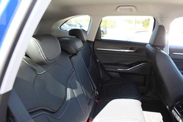 2025 GWM Haval H6 LUX B01