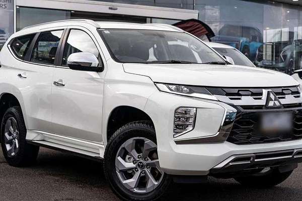 2025 Mitsubishi Pajero Sport GLX QG 4X4