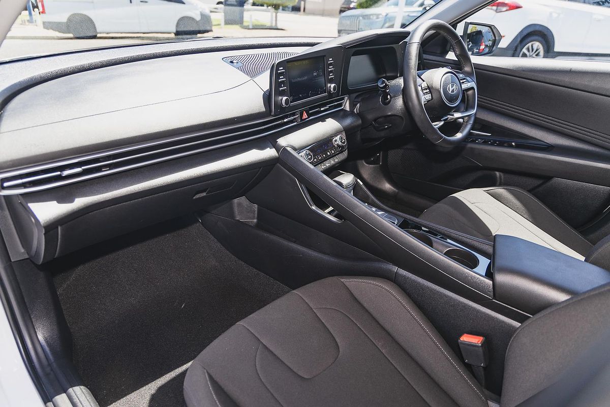 2024 Hyundai i30 Hybrid CN7.V2