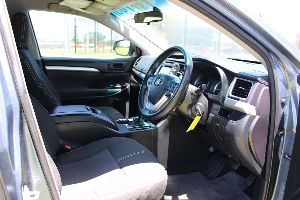 Kluger 4x2 GX 3.5L Petrol Automatic Wagon 9M66810 002