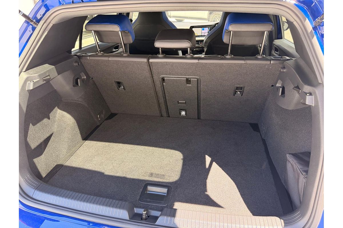 2023 Volkswagen Golf R 8