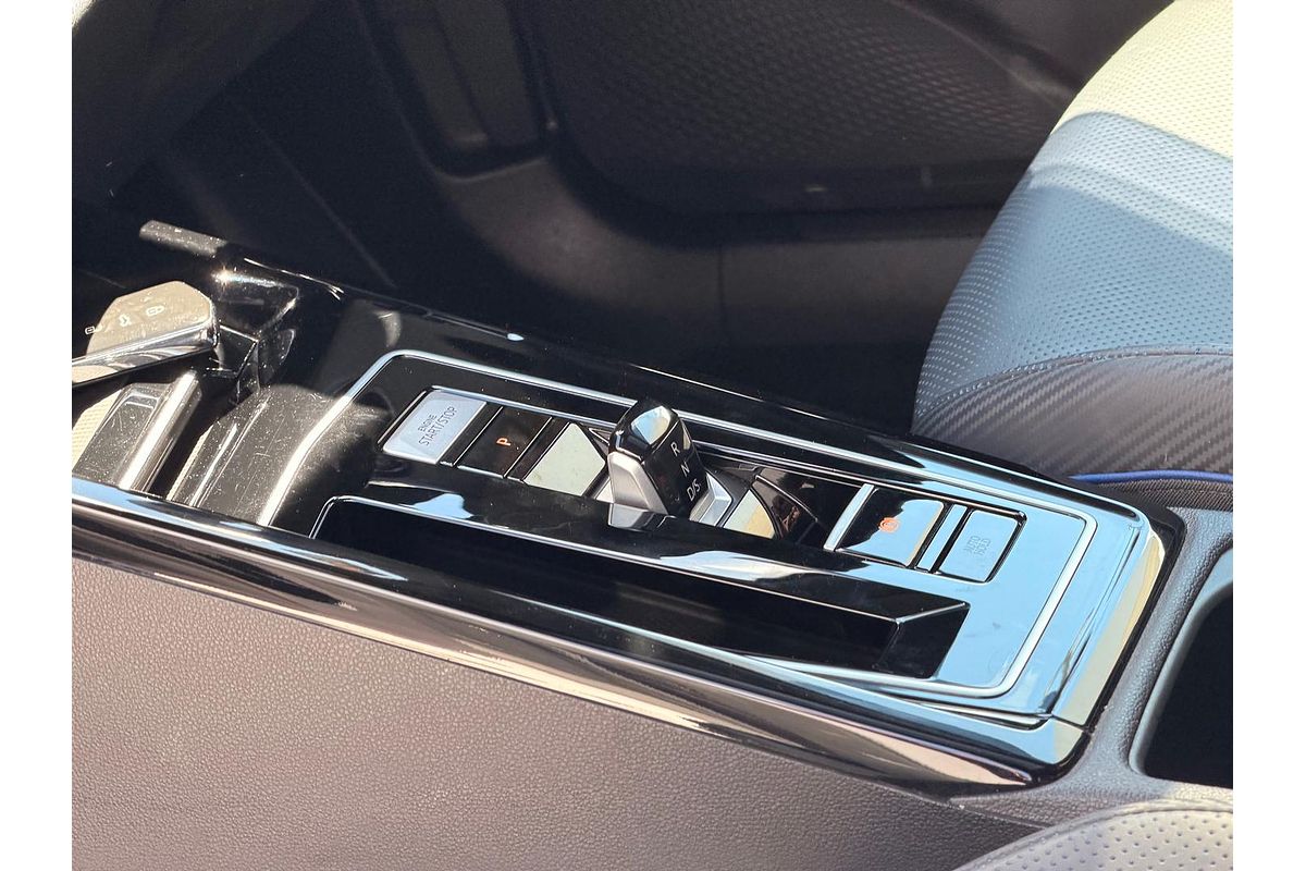 2023 Volkswagen Golf R 8