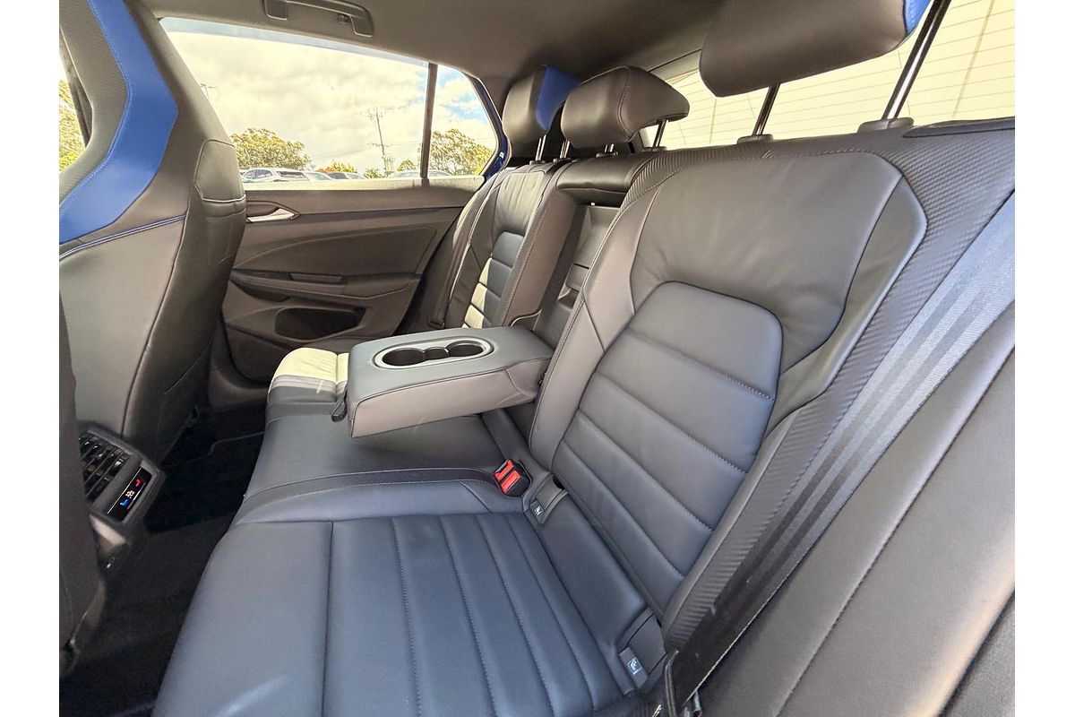 2023 Volkswagen Golf R 8