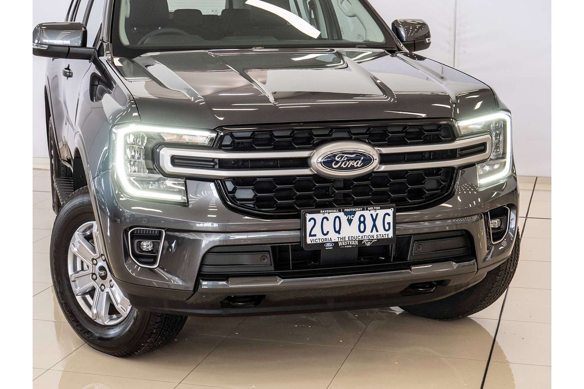 2025 Ford Everest Ambiente 2.0L