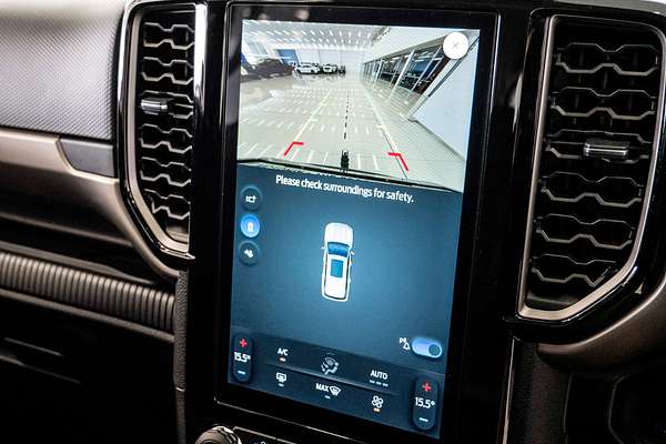 2025 Ford Everest Ambiente 2.0L