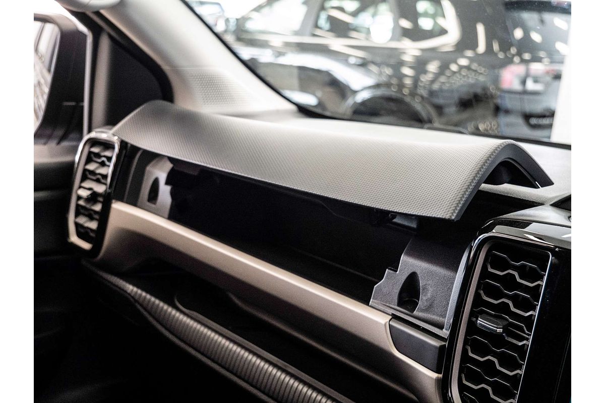 2025 Ford Everest Ambiente 2.0L