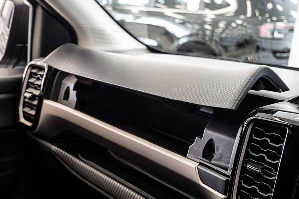 2025 Ford Everest Ambiente 2.0L