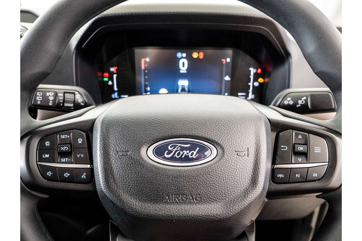 2025 Ford Everest Ambiente 2.0L