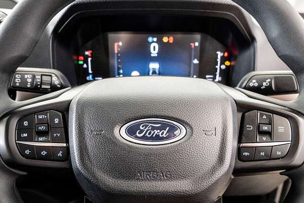 2025 Ford Everest Ambiente 2.0L