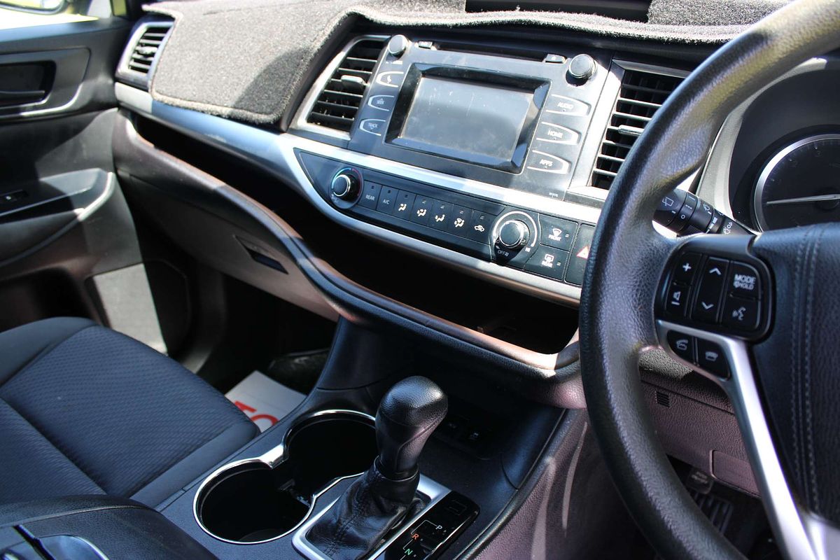 Kluger 4x2 GX 3.5L Petrol Automatic Wagon 9M66810 001