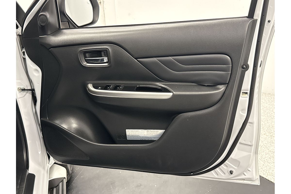 2019 Mitsubishi Triton GLS Premium MR 4X4