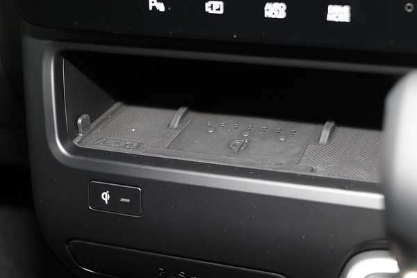 2025 Hyundai STARIA LOAD Premium US4.V3