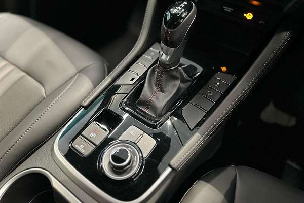 2025 Isuzu MU-X X-TERRAIN