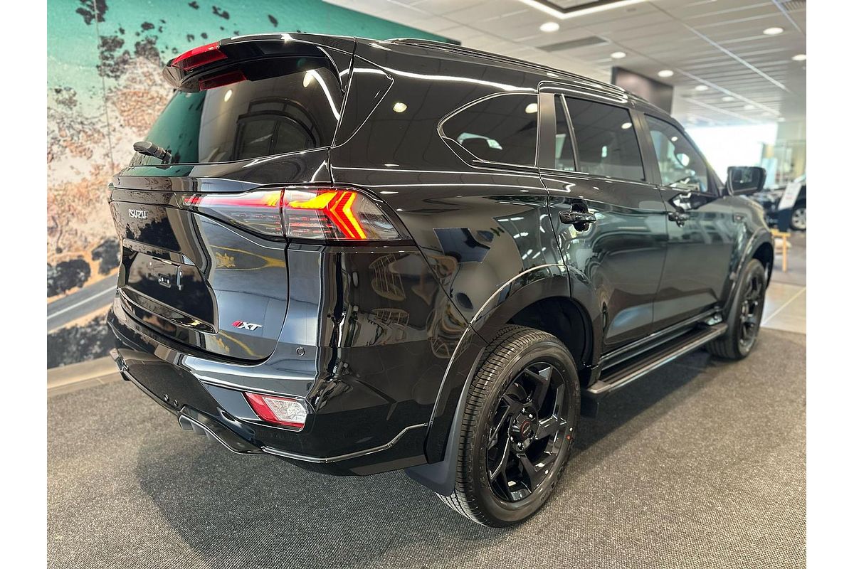 2025 Isuzu MU-X X-TERRAIN