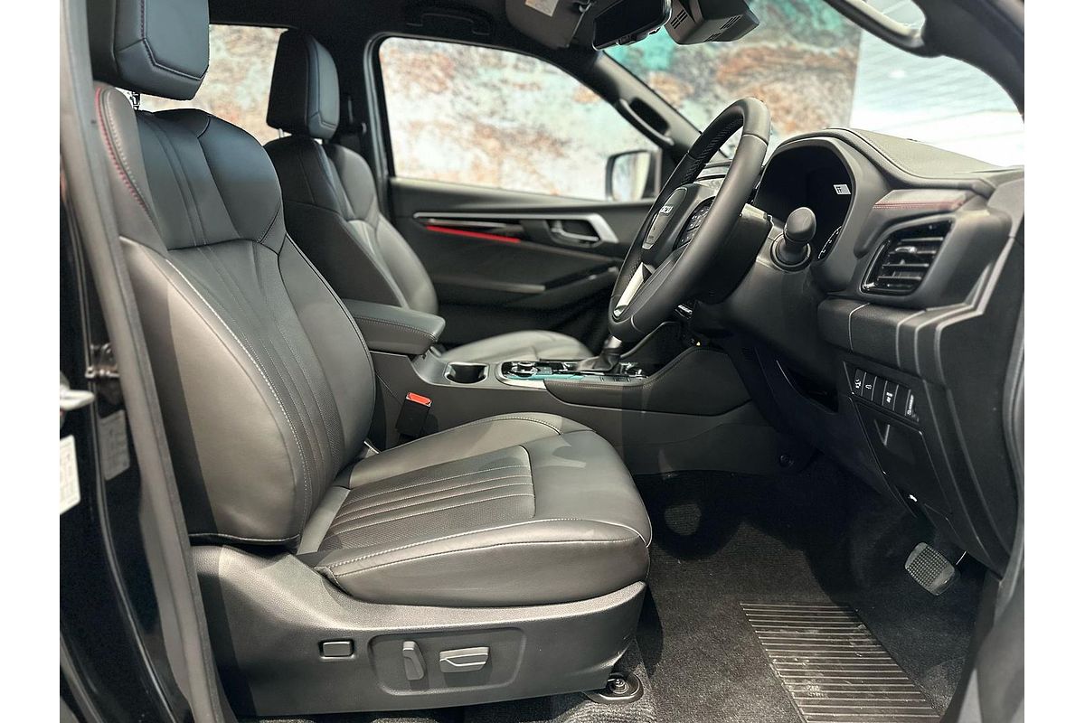 2025 Isuzu MU-X X-TERRAIN