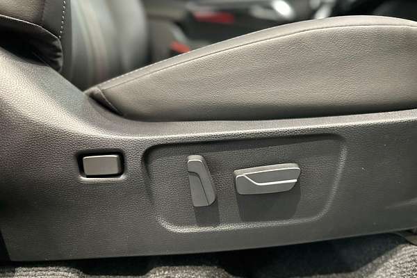 2025 Isuzu MU-X X-TERRAIN