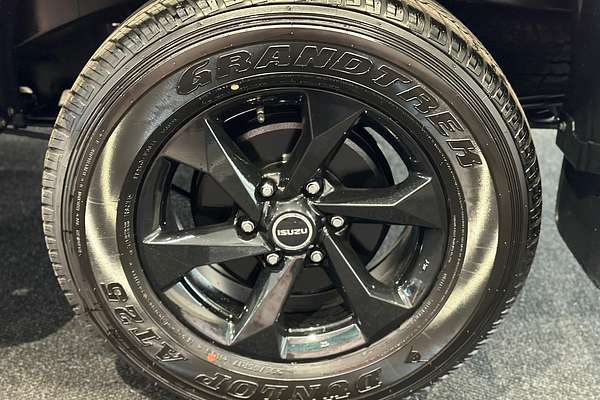 2025 Isuzu D-MAX X-RIDER 4X4