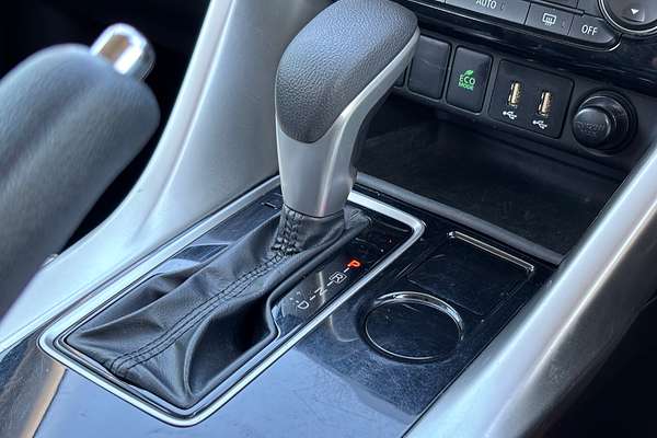 2022 Mitsubishi Eclipse Cross ES YB