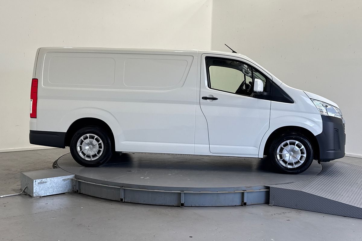 2022 Toyota Hiace GDH300R LWB