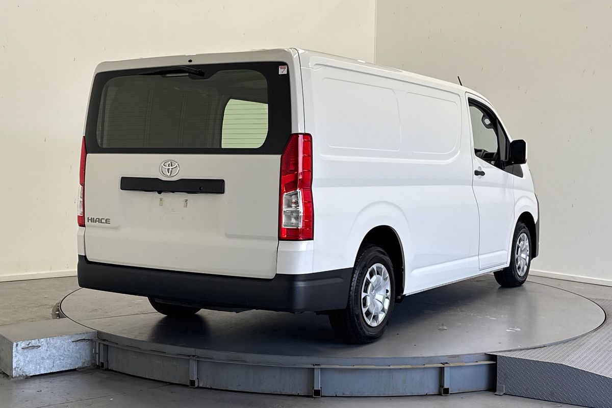 2022 Toyota Hiace GDH300R LWB