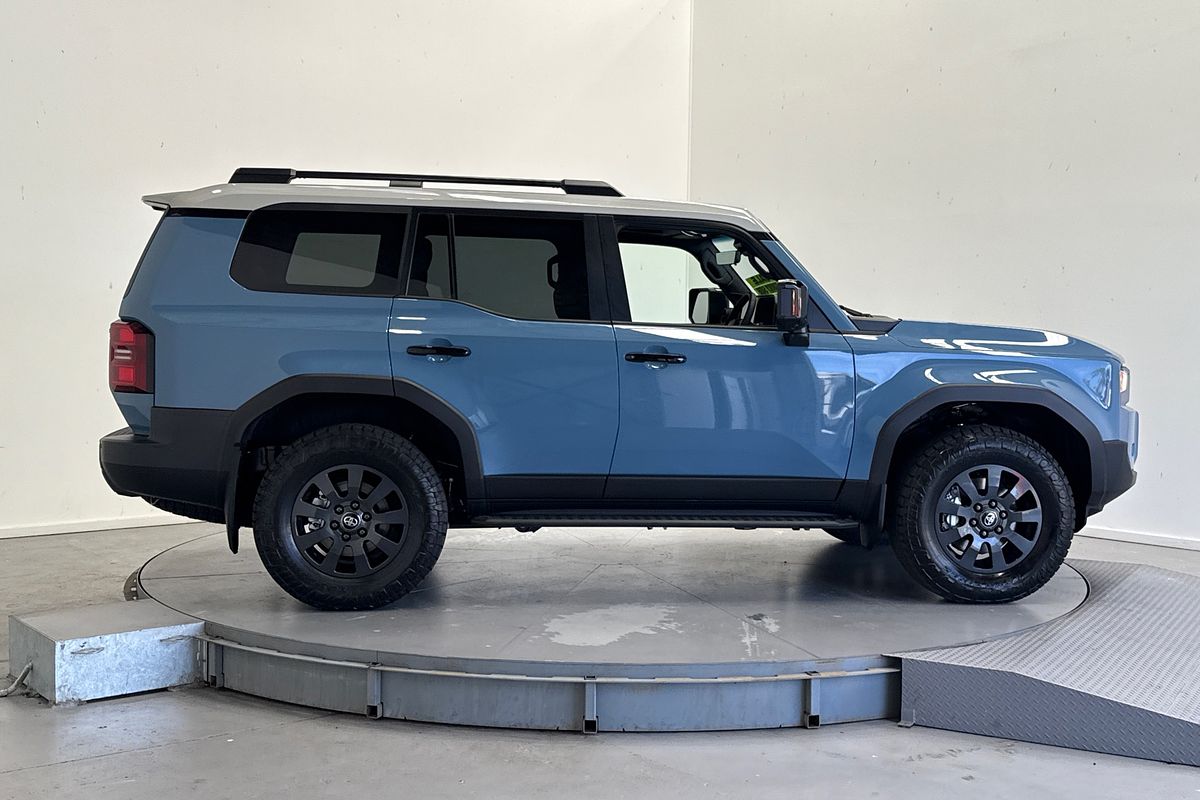 2025 Toyota Landcruiser Prado Altitude GDJ251R