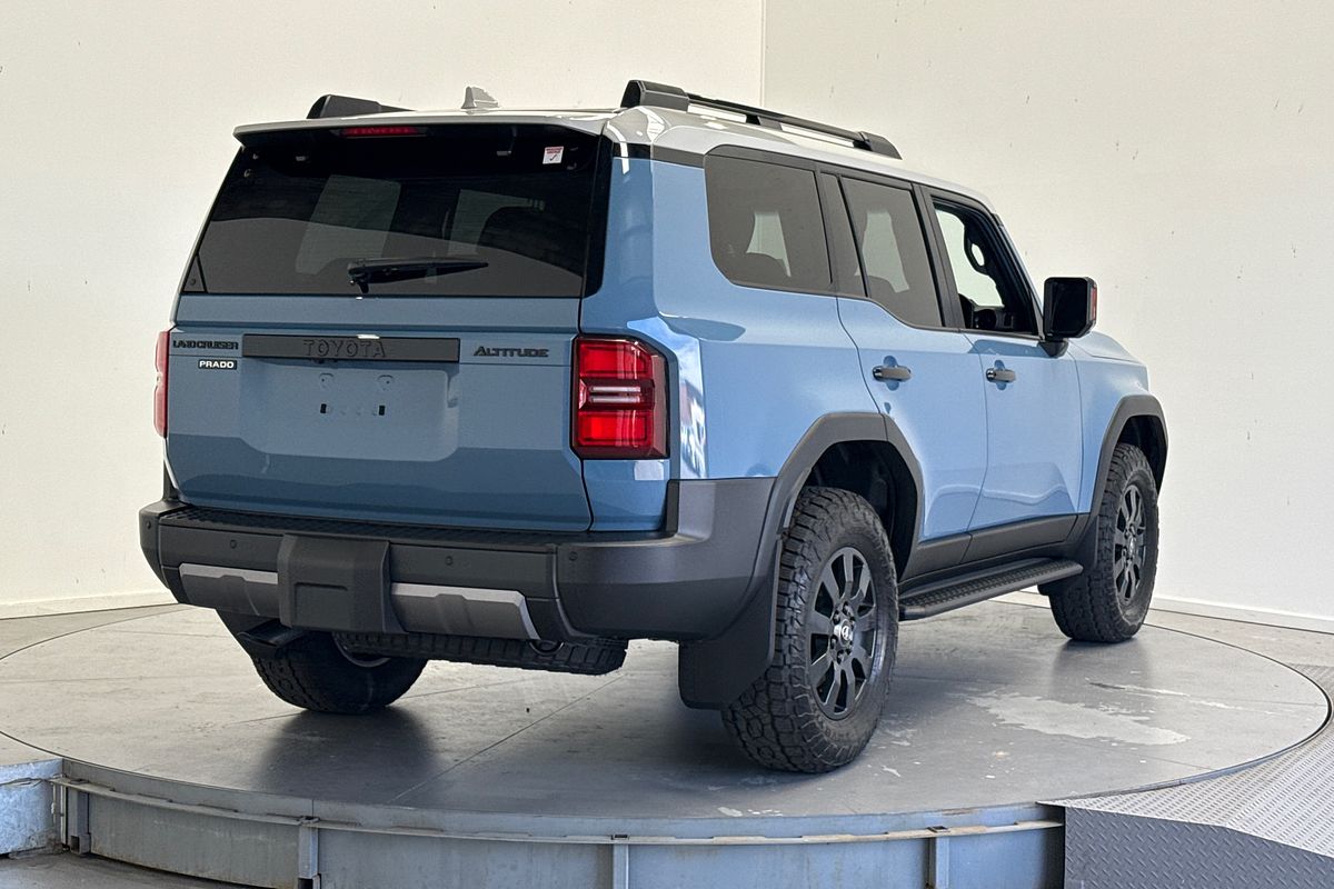 2025 Toyota Landcruiser Prado Altitude GDJ251R