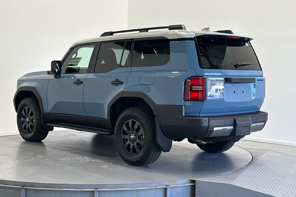 2025 Toyota Landcruiser Prado Altitude GDJ251R