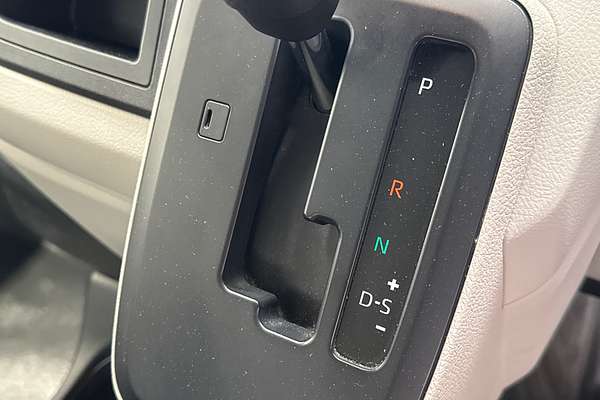 2022 Toyota Hiace GDH300R LWB