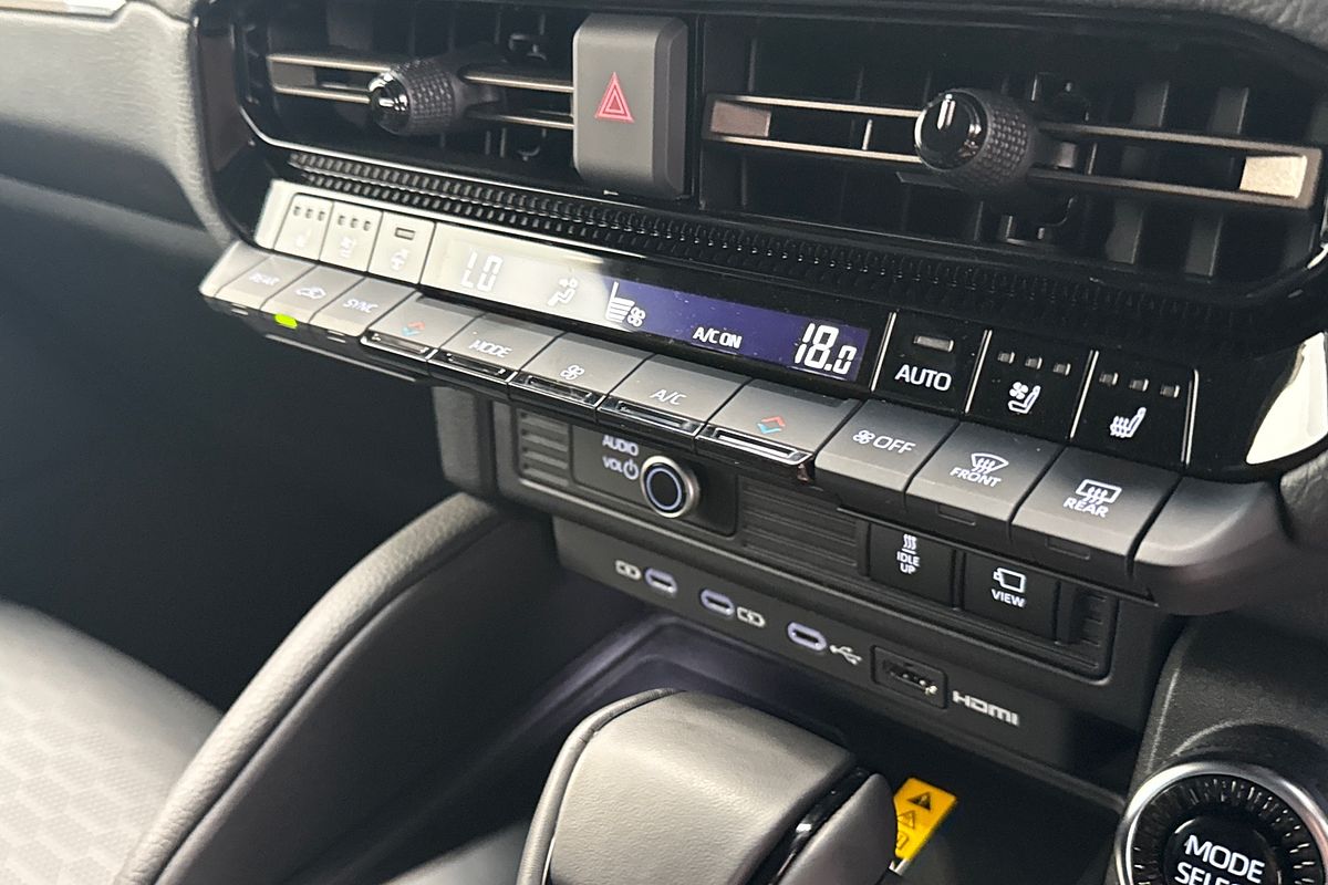 2025 Toyota Landcruiser Prado Altitude GDJ251R