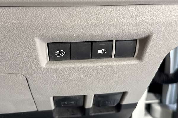 2022 Toyota Hiace GDH300R LWB