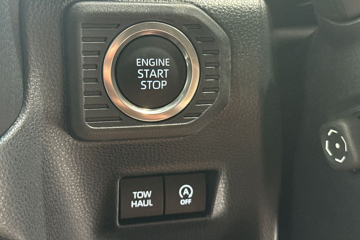 2025 Toyota Landcruiser Prado Altitude GDJ251R