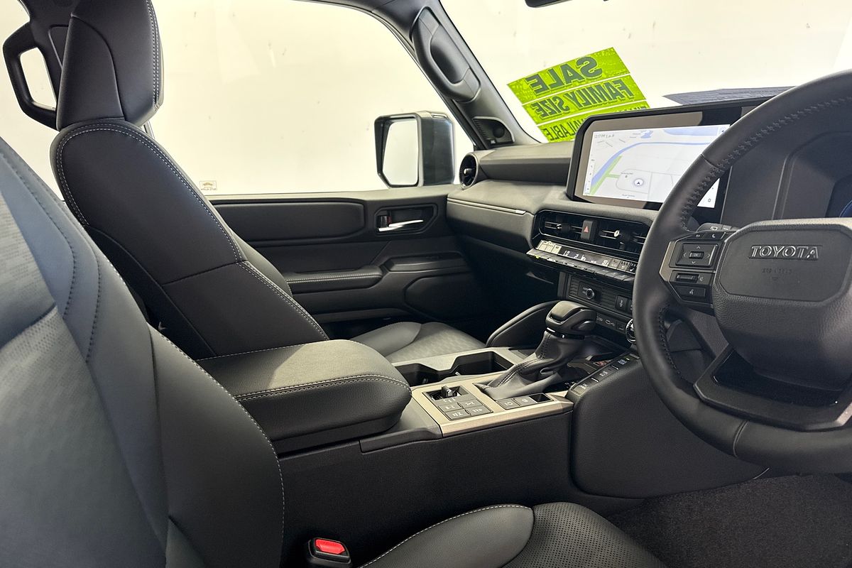 2025 Toyota Landcruiser Prado Altitude GDJ251R