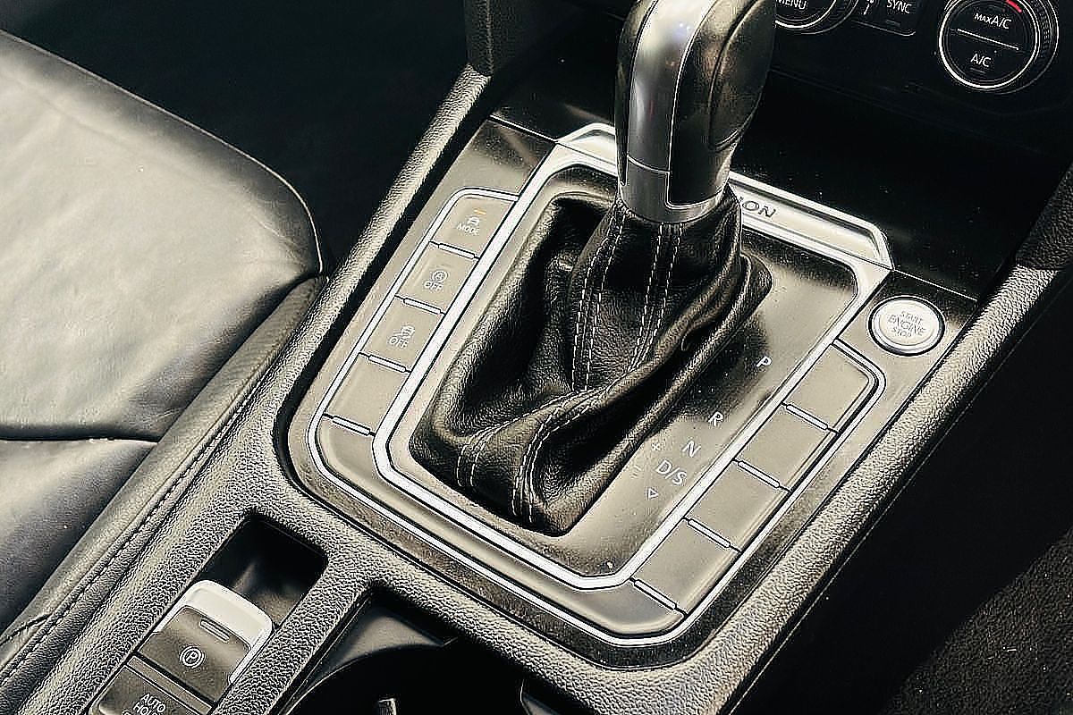 2017 Volkswagen Arteon 206TSI R-Line 3H