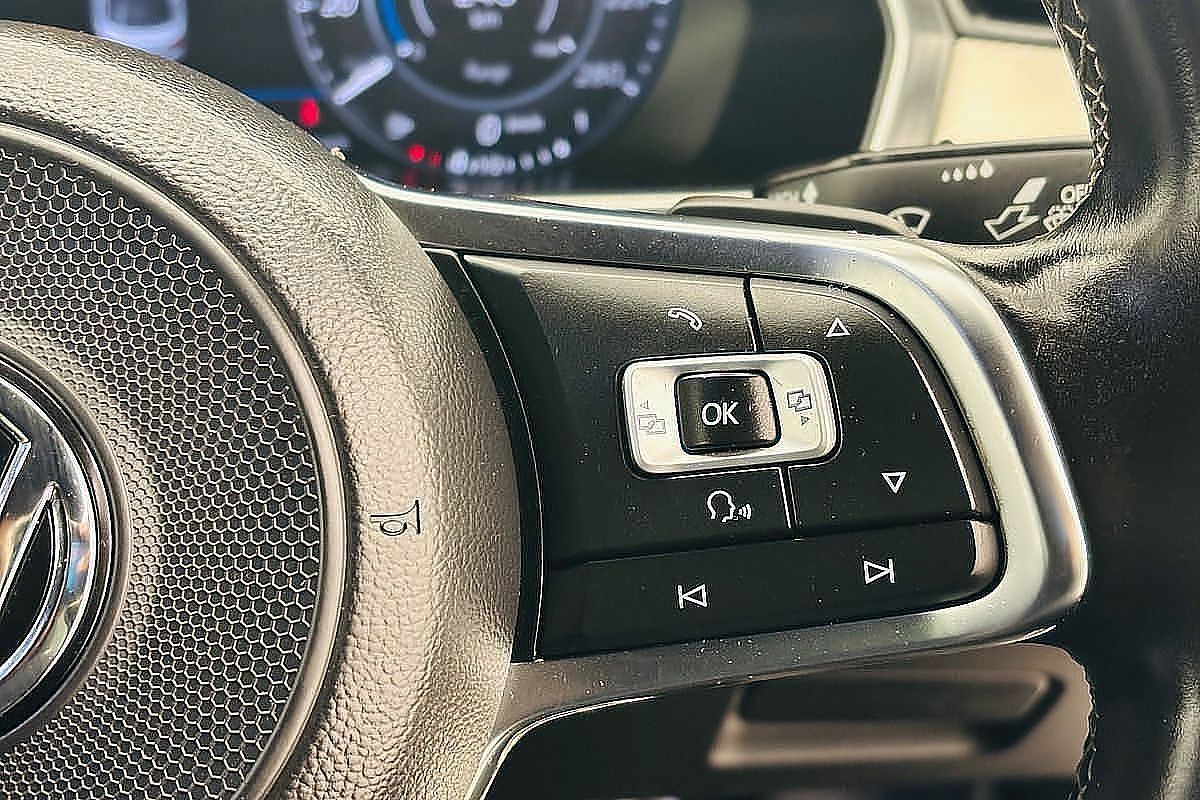 2017 Volkswagen Arteon 206TSI R-Line 3H