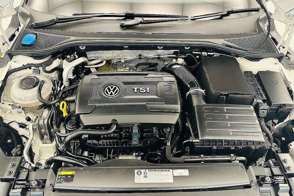 2017 Volkswagen Arteon 206TSI R-Line 3H