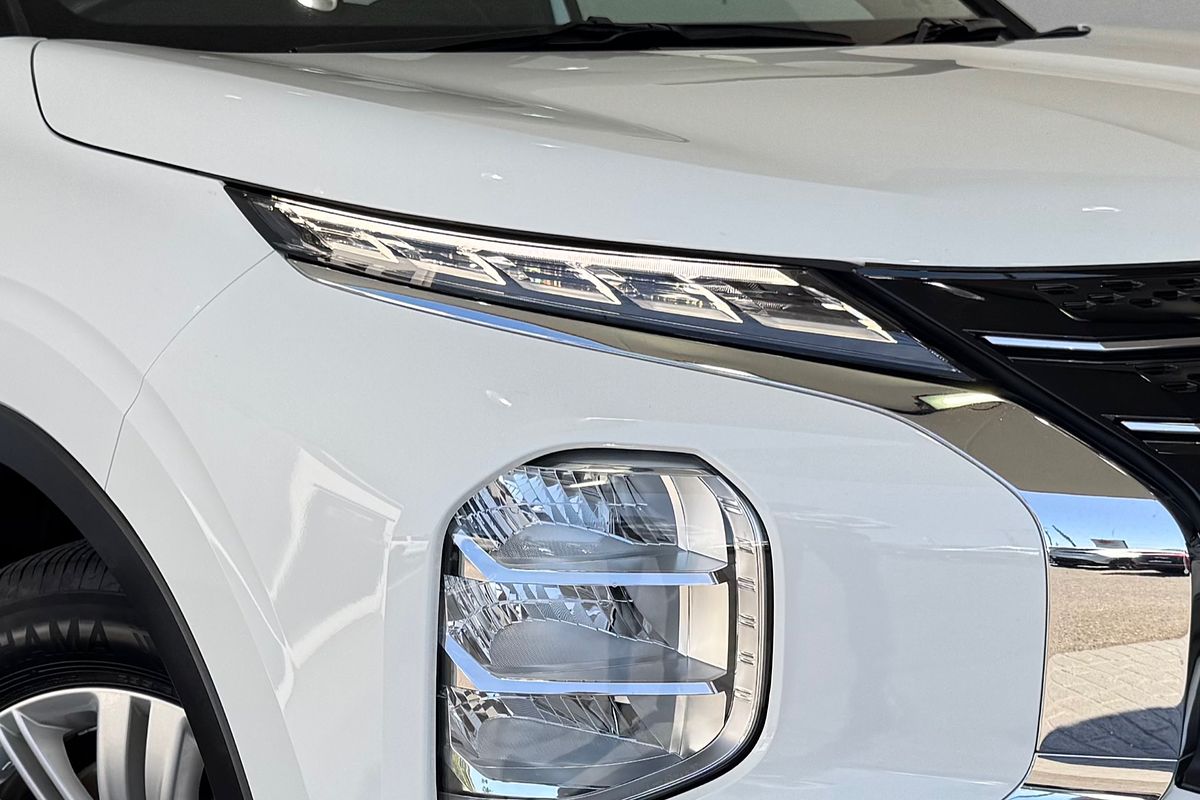 2023 Mitsubishi Outlander ES ZM