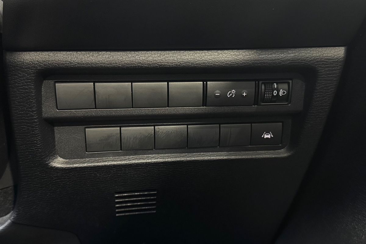 2023 Mitsubishi Outlander ES ZM