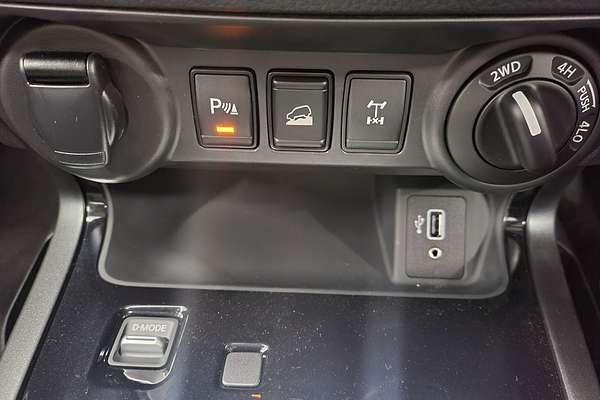 2025 Nissan Navara PRO-4X Warrior D23 4X4