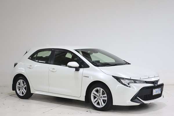 2018 Toyota Corolla Ascent Sport Hybrid ZWE211R