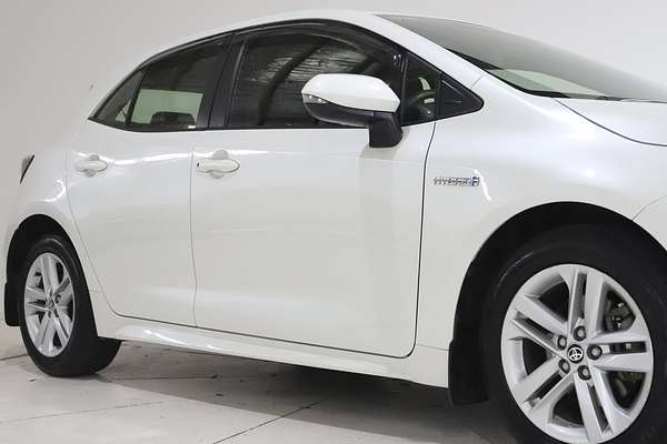 2018 Toyota Corolla Ascent Sport Hybrid ZWE211R