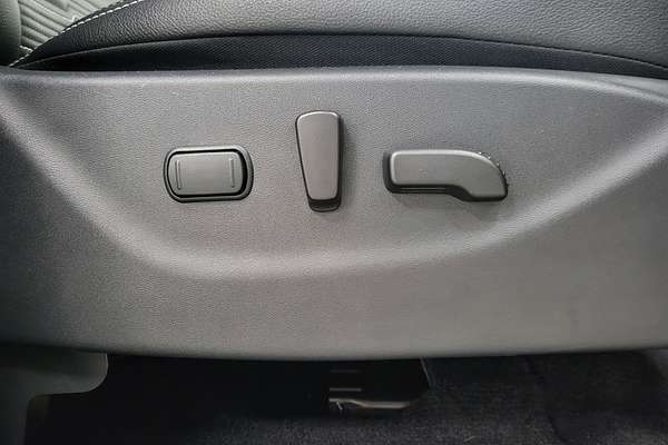 2025 Nissan Navara PRO-4X Warrior D23 4X4