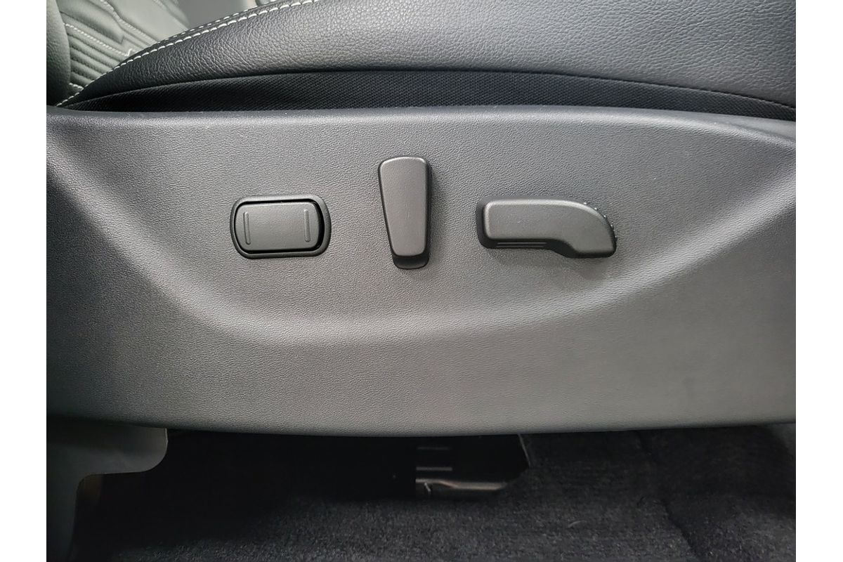 2025 Nissan Navara PRO-4X Warrior D23 4X4